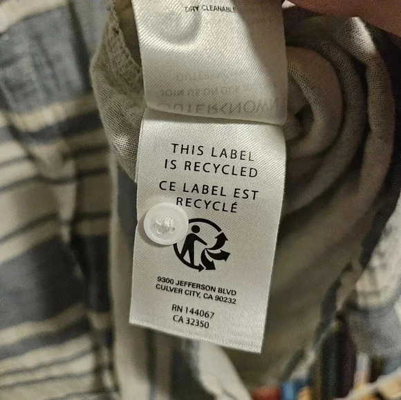 Outerknown Costa Gauzy Button Down Shirt Small - Picture 9 of 9